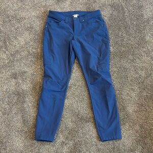 Duluth Trading Co Women's Deep Blue Fexpidition Straight Leg Pants